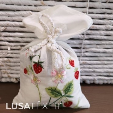Sachê Bordado de Lavanda - Morangos